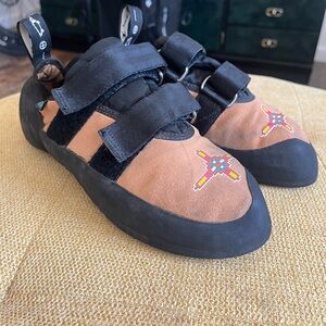 5.10 Anasazi VCS Climbing Shoes